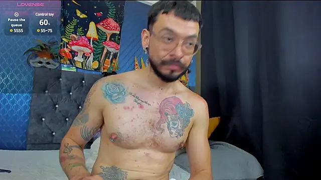 Snapshot of leondevereda chatting on March 19, 11:14 pm leondevereda online show from March 19, 11:14 pm