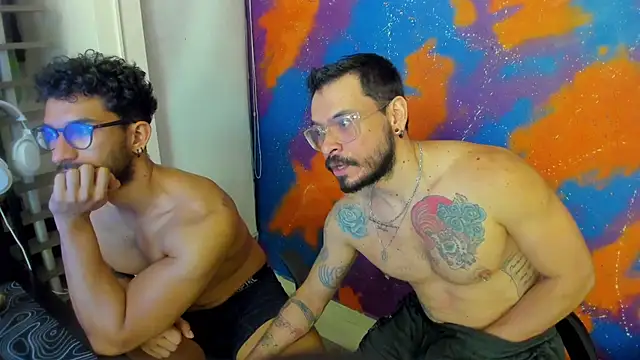 Snapshot of leondevereda chatting on September 28, 1:44 am leondevereda online show from September 28, 1:44 am