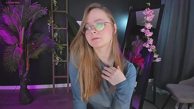 Snapshot of CassieCool chatting on January 26, 8:45 pm CassieCool online show from January 26, 8:45 pm