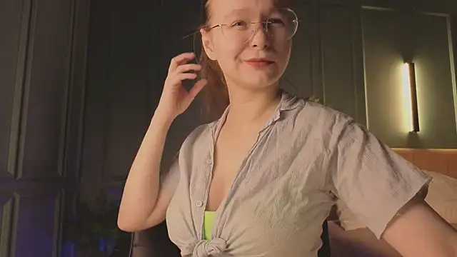 Snapshot of CassieCool chatting on December 3, 12:47 pm CassieCool online show from December 3, 12:47 pm