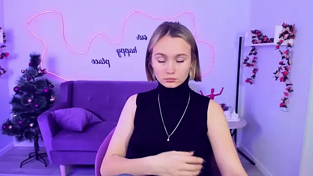 BritnieCute online show from December 23, 7:38 am