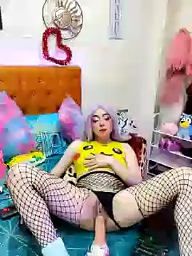 Yennastone online show from December 4, 8:07 pm