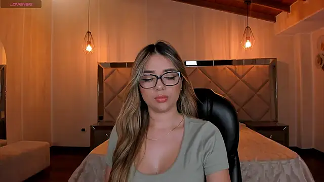 ChloePreston  online show from December 28, 10:36 am