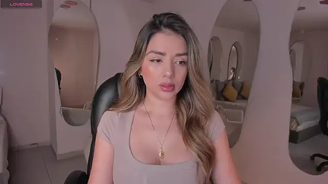 ChloePreston  online show from March 4, 10:35 am