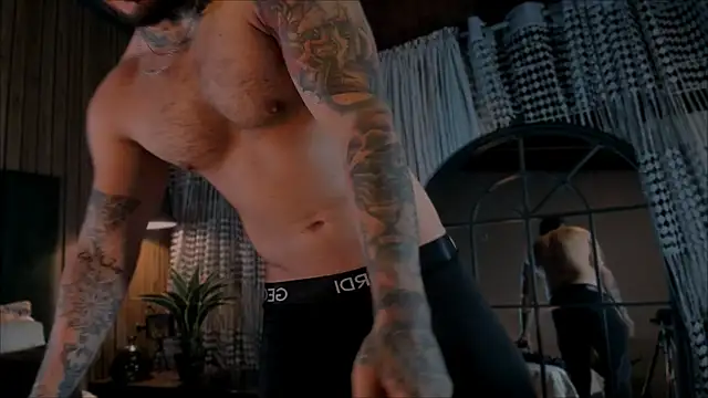 LeoSalvatore  online show from January 21, 3:04 am