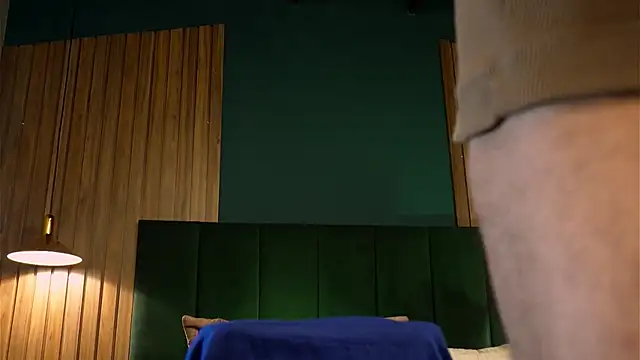 LeoSalvatore  online show from March 11, 6:43 am