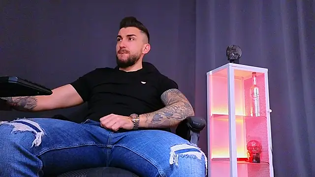 MightyAaron66 online show from February 23, 7:11 am