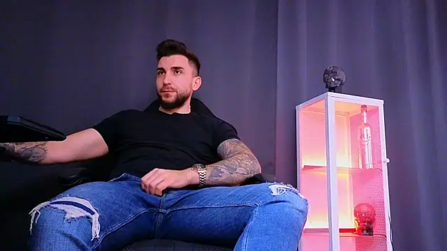 MightyAaron66 online show from March 21, 1:01 pm