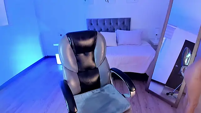 Tamy edwards online show from February 13, 9:49 pm