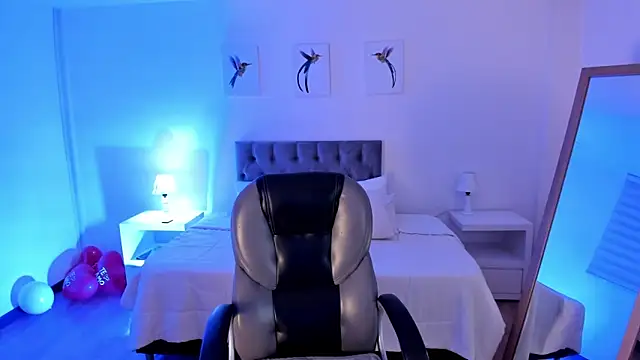 Tamy edwards online show from February 22, 12:05 am