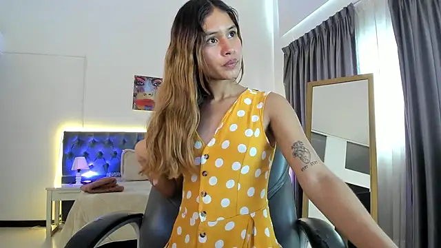 Tamy edwards online show from October 25, 8:03 pm