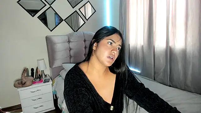 arianithaxox online show from March 12, 4:24 pm