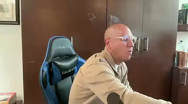 alanan881 online show from December 3, 2:38 pm