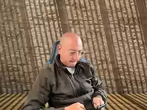 alanan881 online show from December 5, 2:55 pm