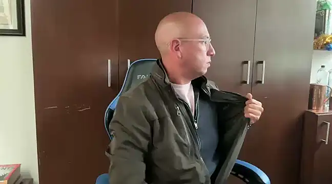 alanan881 online show from December 22, 4:59 pm