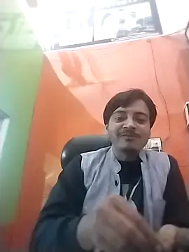 Snapshot of Mannirkuok chatting on November 30, 9:57 am Mannirkuok online show from November 30, 9:57 am