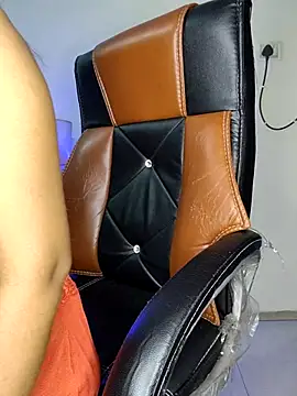 Black-Pearll online show from March 5, 5:29 pm