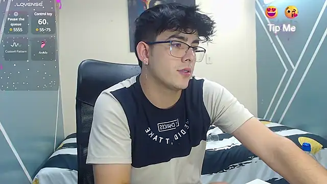 nolan twink1 online show from February 8, 8:53 pm