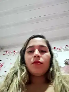 LaurenWelly  online show from February 8, 2:36 am