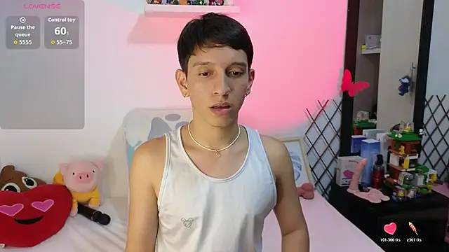 milky  boy  online show from November 9, 4:22 am