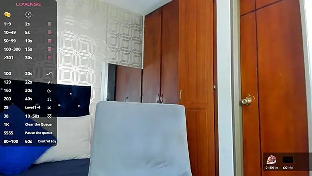 evelyn wine online show from February 25, 7:36 pm