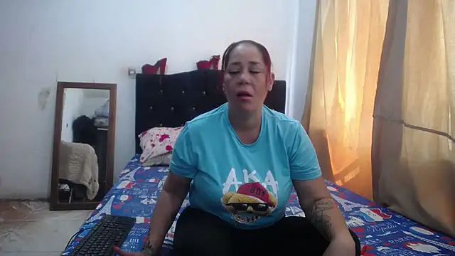 merryymaturee  online show from January 7, 2:51 pm