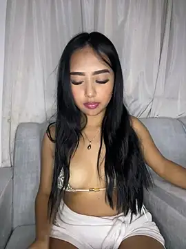 SOPHIACANDY19  online show from February 14, 12:19 am