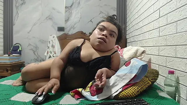 Michelle Brooks online show from February 1, 3:52 am