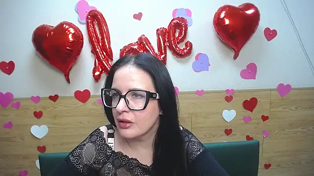 Snapshot of TayaBoret chatting on February 4, 6:27 pm TayaBoret online show from February 4, 6:27 pm