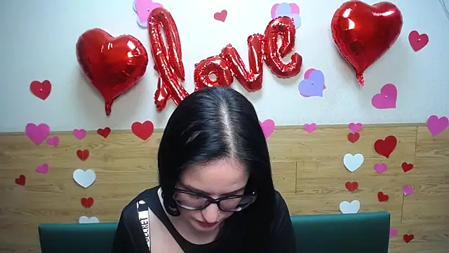 Snapshot of TayaBoret chatting on February 12, 12:58 am TayaBoret online show from February 12, 12:58 am