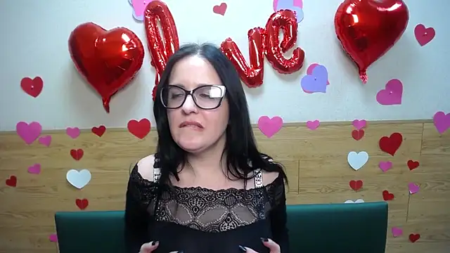 Snapshot of TayaBoret chatting on February 18, 12:15 am TayaBoret online show from February 18, 12:15 am