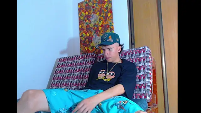 Keeny16 online show from December 15, 4:15 pm