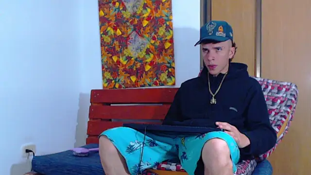 Keeny16 online show from December 19, 8:13 pm