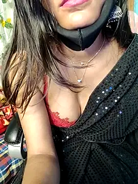 Snapshot of Reena_Singh53 chatting on March 16, 7:17 pm Reena Singh53 online show from March 16, 7:17 pm