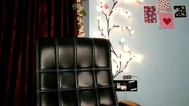 Snapshot of Reena_Singh53 chatting on September 16, 4:08 pm Reena Singh53 online show from September 16, 4:08 pm