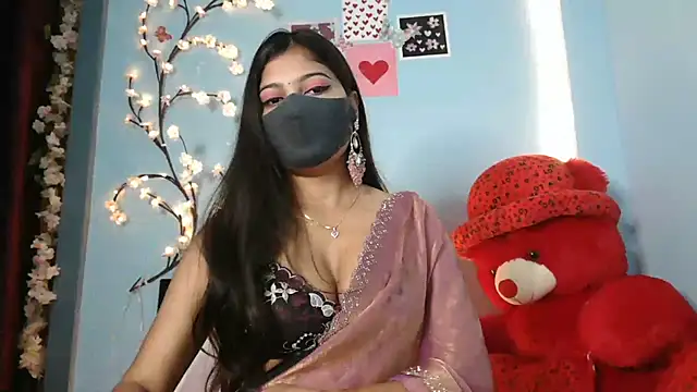 Snapshot of Reena_Singh53 chatting on October 15, 11:32 am Reena Singh53 online show from October 15, 11:32 am