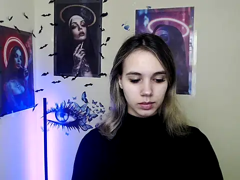  StAcY online show from November 17, 7:14 am