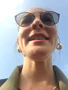 Hanny 24 online show from February 16, 1:49 pm