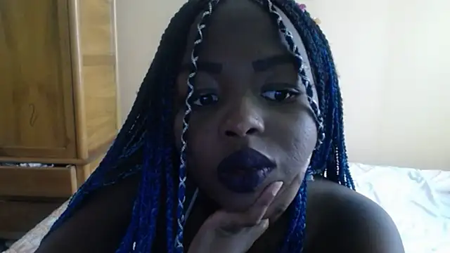  Zooee online show from February 9, 7:52 pm