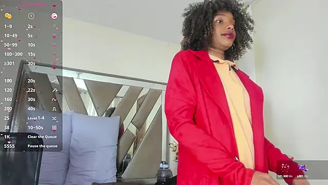 Snapshot of sara_williams01 chatting on March 7, 1:07 pm sara williams01 online show from March 7, 1:07 pm