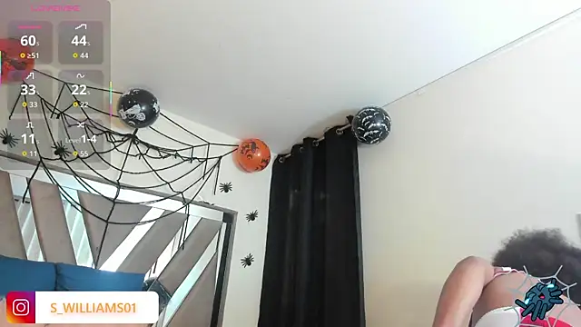 Snapshot of sara_williams01 chatting on November 1, 1:24 pm sara williams01 online show from November 1, 1:24 pm