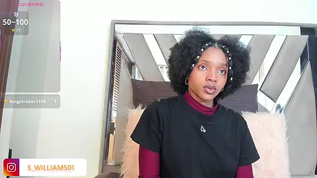 Snapshot of sara_williams01 chatting on November 21, 1:10 pm sara williams01 online show from November 21, 1:10 pm