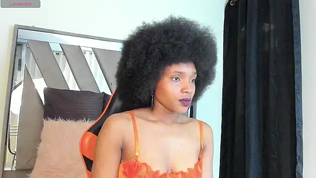 Snapshot of sara_williams01 chatting on November 29, 1:03 pm sara williams01 online show from November 29, 1:03 pm