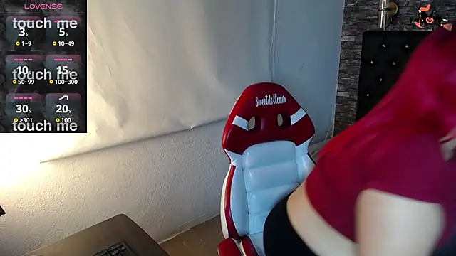 Bruja  Scarlata online show from February 11, 10:59 am