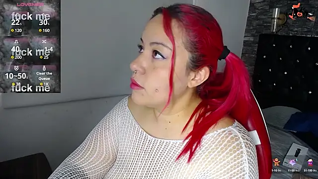 Bruja  Scarlata online show from February 12, 2:10 pm