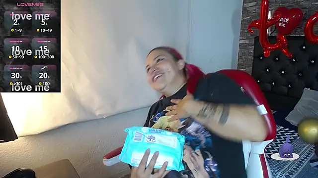 Bruja  Scarlata online show from February 17, 6:26 pm