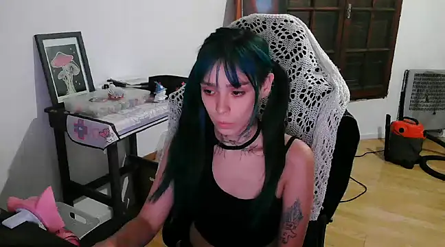 loletabb online show from January 25, 6:45 am