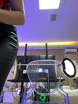 Snapshot of Denise_Taylor chatting on January 5, 6:02 am Denise Taylor online show from January 5, 6:02 am