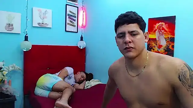 destroys girls online show from December 2, 4:53 am