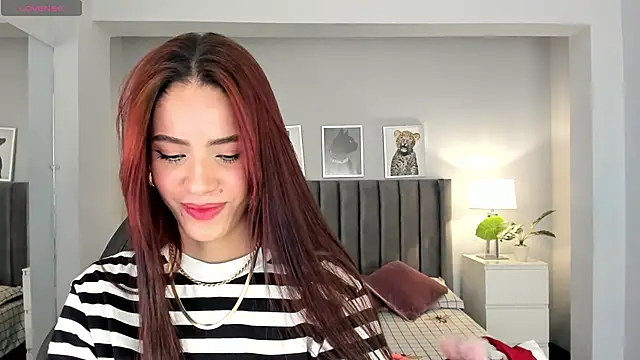 Snapshot of Madie__collins chatting on January 13, 12:02 pm Madie collins online show from January 13, 12:02 pm